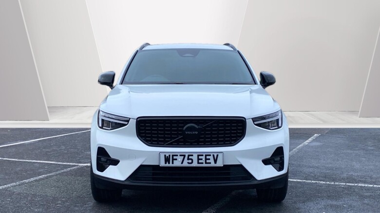 Volvo XC40 2.0 B3P Plus Black Edition 5dr Auto Petrol Estate